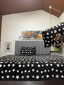 karlamorris  online show from February 17, 2026, 1:08 pm