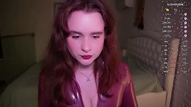 Jantrlatex online show from September 21, 2025, 8:25 pm