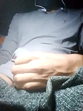 RAAZGENUINEBBC online show from February 28, 2025, 9:44 pm