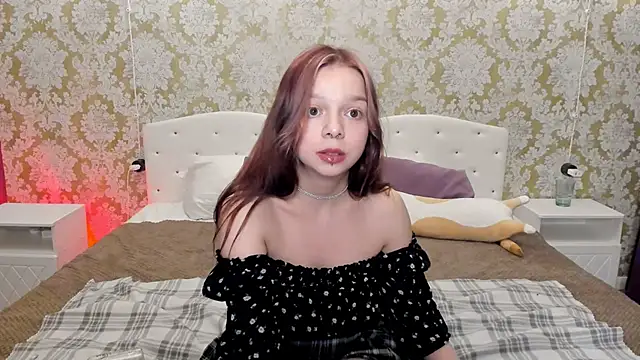 crystal lilith online show from January 31, 2025, 10:52 pm