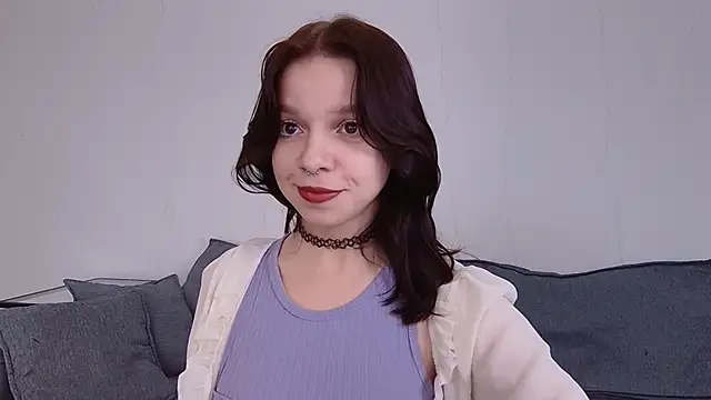 crystal lilith online show from September 29, 2025, 4:56 pm