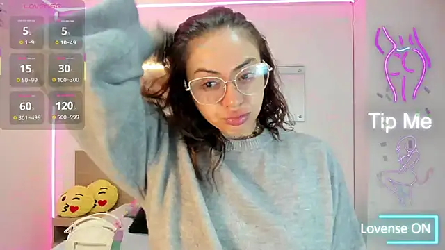 april dumont online show from September 16, 2025, 11:55 am