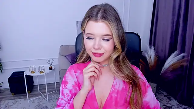 FollowLovee online show from March 13, 2025, 2:16 am