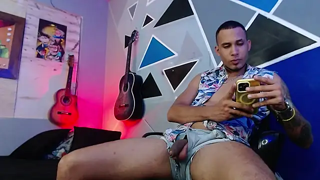 Snapshot of MagnusFrost chatting on September 9, 2025, 5:50 am MagnusFrost online show from September 9, 2025, 5:50 am