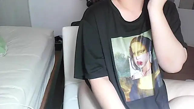 iamMalixxx online show from February 14, 2026, 12:05 pm