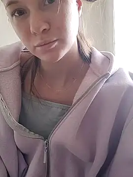 Snapshot of leila_bambi_ chatting on February 13, 2026, 11:21 am leila bambi online show from February 13, 2026, 11:21 am