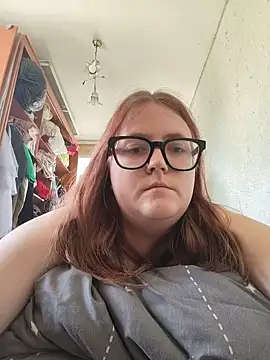 Snapshot of DesireMelissa chatting on May 16, 2026, 7:40 am DesireMelissa online show from May 16, 2026, 7:40 am
