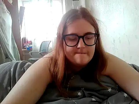 Snapshot of DesireMelissa chatting on June 2, 2026, 11:43 am DesireMelissa online show from June 2, 2026, 11:43 am
