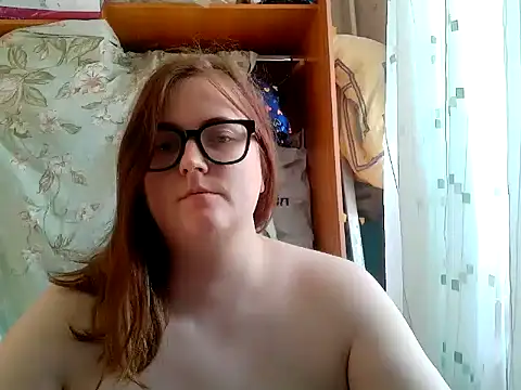 Snapshot of DesireMelissa chatting on May 28, 2026, 1:17 pm DesireMelissa online show from May 28, 2026, 1:17 pm