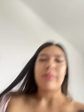 Latina vanessa online show from September 27, 2025, 5:19 pm