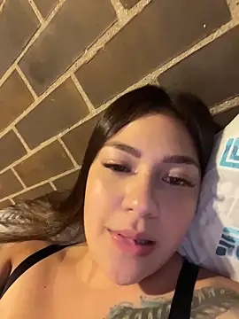 Snapshot of Latina_vanessa chatting on May 30, 2026, 3:35 am Latina vanessa online show from May 30, 2026, 3:35 am