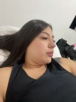 Snapshot of Latina_vanessa chatting on December 5, 2025, 5:39 am Latina vanessa online show from December 5, 2025, 5:39 am