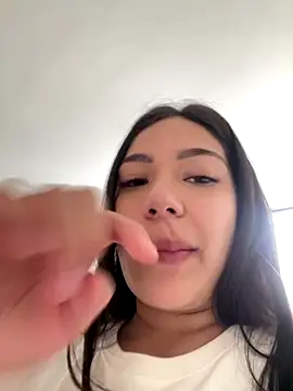 Snapshot of Latina_vanessa chatting on December 16, 2025, 6:23 pm Latina vanessa online show from December 16, 2025, 6:23 pm