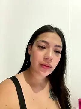 Latina vanessa online show from September 18, 2025, 11:19 pm