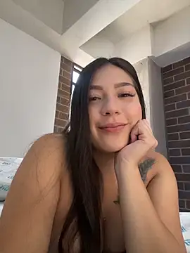 Snapshot of Latina_vanessa chatting on May 26, 2026, 5:44 pm Latina vanessa online show from May 26, 2026, 5:44 pm