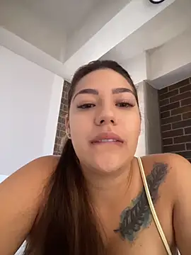 Snapshot of Latina_vanessa chatting on May 31, 2026, 1:17 pm Latina vanessa online show from May 31, 2026, 1:17 pm