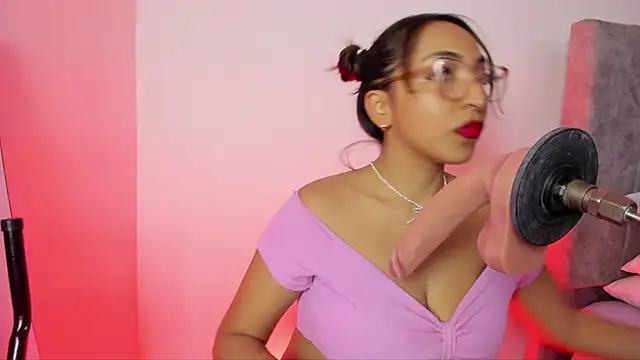 Leticia brownn1 online show from April 9, 2026, 7:42 pm