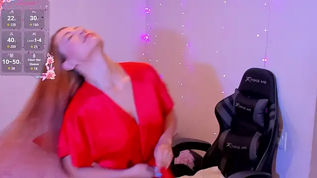 Amypond   online show from September 19, 2025, 5:50 pm