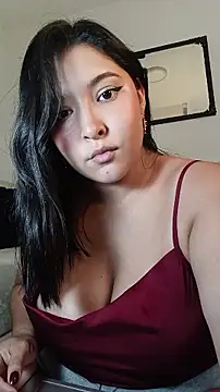 Snapshot of Zetrionn chatting on August 4, 2026, 11:42 pm Zetrionn online show from August 4, 2026, 11:42 pm