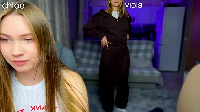 Snapshot of ChloeMillerMeow chatting on October 11, 2025, 7:04 pm ChloeMillerMeow online show from October 11, 2025, 7:04 pm