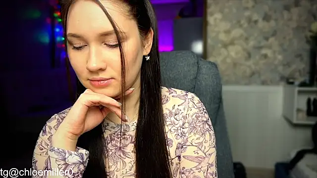 Snapshot of ChloeMillerMeow chatting on January 23, 2025, 6:14 pm ChloeMillerMeow online show from January 23, 2025, 6:14 pm