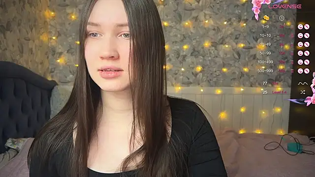 Snapshot of ChloeMillerMeow chatting on March 13, 2025, 8:37 am ChloeMillerMeow online show from March 13, 2025, 8:37 am