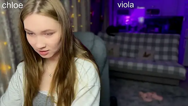 Snapshot of ChloeMillerMeow chatting on November 10, 2025, 3:06 pm ChloeMillerMeow online show from November 10, 2025, 3:06 pm