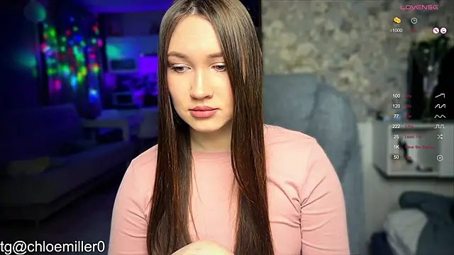 Snapshot of ChloeMillerMeow chatting on January 17, 2025, 4:06 am ChloeMillerMeow online show from January 17, 2025, 4:06 am