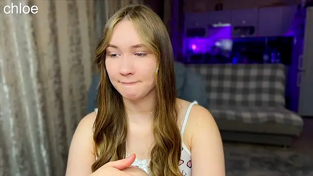 Snapshot of ChloeMillerMeow chatting on October 15, 2025, 7:11 pm ChloeMillerMeow online show from October 15, 2025, 7:11 pm