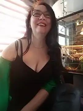 CamilleDesire online show from March 5, 2025, 5:08 pm