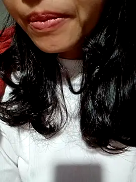 Hana love20 online show from November 18, 2025, 5:49 pm