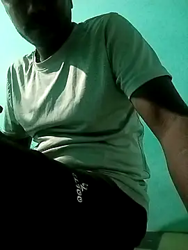 TamizhanKishwin7 online show from September 29, 2025, 8:36 pm