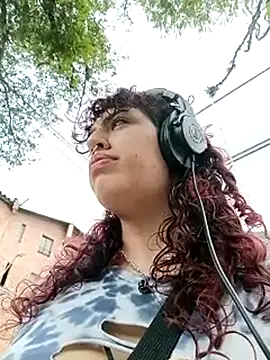 Snapshot of Eli666uwu chatting on February 15, 2025, 5:39 pm Eli666uwu online show from February 15, 2025, 5:39 pm