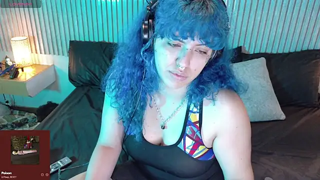 Snapshot of Eli666uwu chatting on December 19, 2025, 12:18 pm Eli666uwu online show from December 19, 2025, 12:18 pm