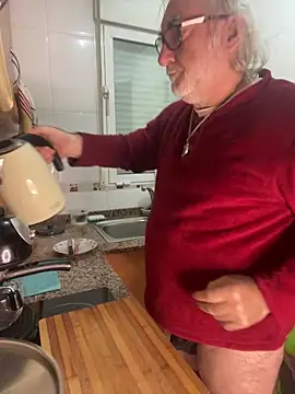 Snapshot of EroticVenetian chatting on March 3, 2026, 10:11 am EroticVenetian online show from March 3, 2026, 10:11 am