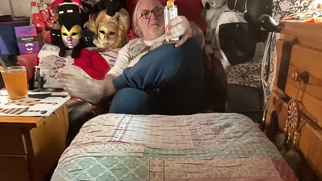 Snapshot of EroticVenetian chatting on January 31, 2026, 7:23 pm EroticVenetian online show from January 31, 2026, 7:23 pm