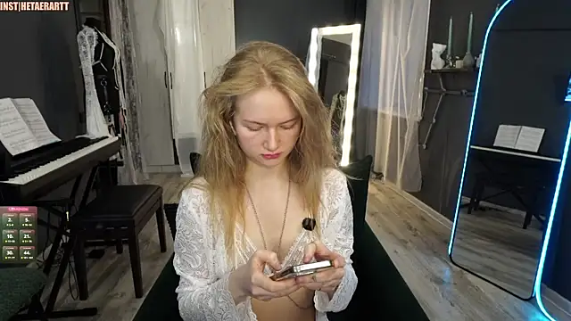 Snapshot of Alexandra_Demore chatting on May 31, 2026, 7:36 pm Alexandra Demore online show from May 31, 2026, 7:36 pm