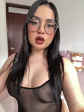 Snapshot of montmariana chatting on May 7, 2026, 8:34 pm montmariana online show from May 7, 2026, 8:34 pm