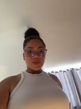 Snapshot of ashley_Tompson1 chatting on April 24, 2026, 1:35 pm ashley Tompson1 online show from April 24, 2026, 1:35 pm