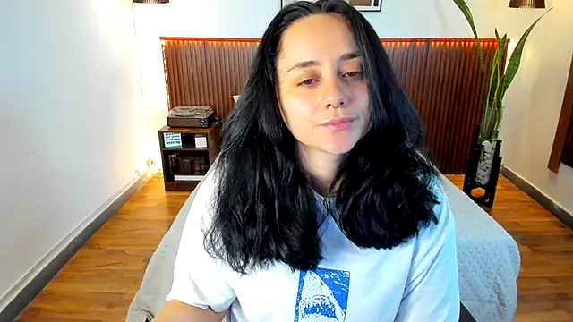 KatherineBond online show from October 4, 2025, 7:26 pm