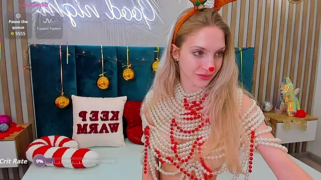 Emilly Hart online show from December 3, 2025, 2:56 am