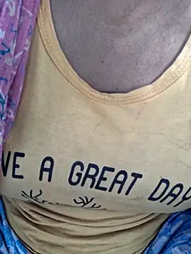 Priya Bong online show from April 11, 2026, 4:20 am