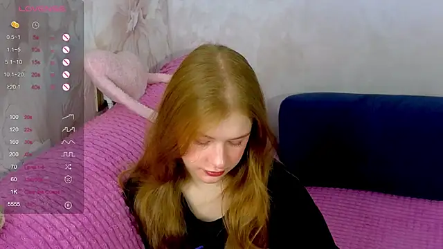 Snapshot of TrissMerigold9 chatting on September 10, 2025, 8:35 am TrissMerigold9 online show from September 10, 2025, 8:35 am