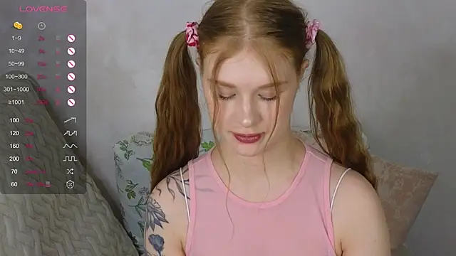 Snapshot of TrissMerigold9 chatting on March 4, 2025, 8:16 pm TrissMerigold9 online show from March 4, 2025, 8:16 pm