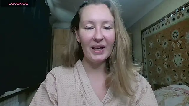 AnnaXLovers online show from September 14, 2025, 10:37 am