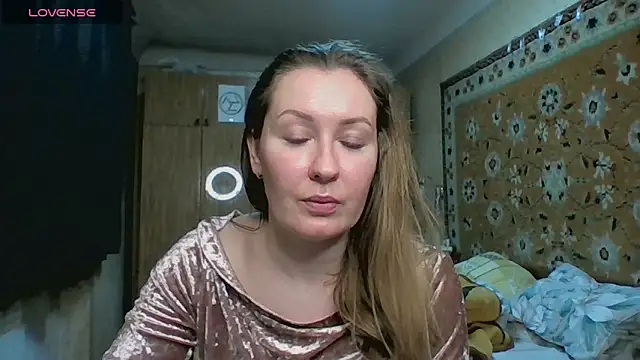 AnnaXLovers online show from February 20, 2026, 12:29 pm