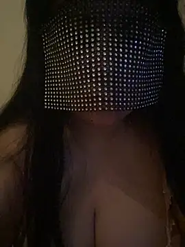 matmazel7777 online show from October 23, 2025, 9:35 pm