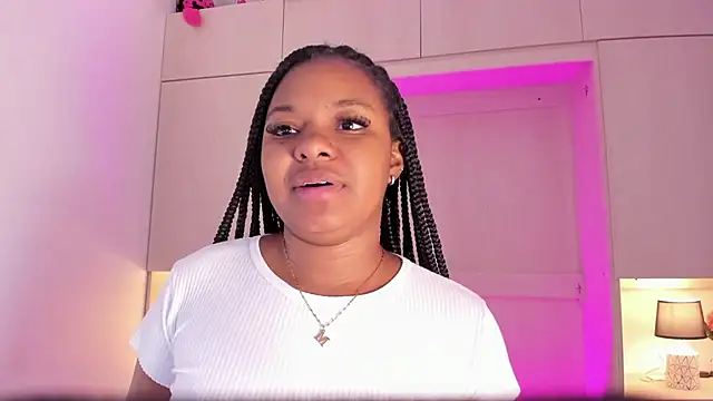 tamaraa smiith online show from March 8, 2025, 11:58 am