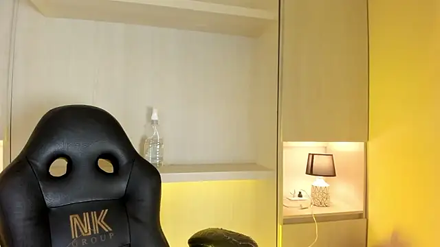 tamaraa smiith online show from November 21, 2025, 7:35 pm