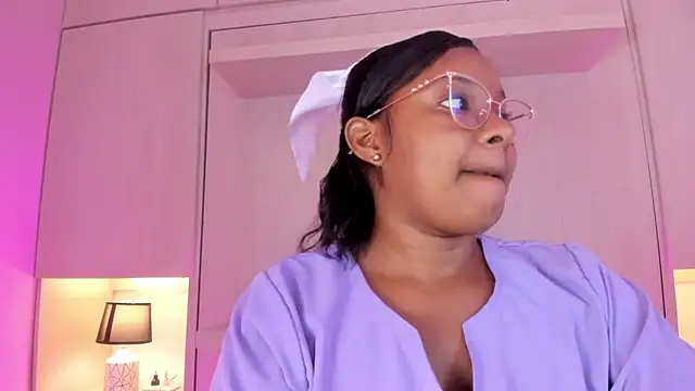 tamaraa smiith online show from November 29, 2025, 7:47 pm